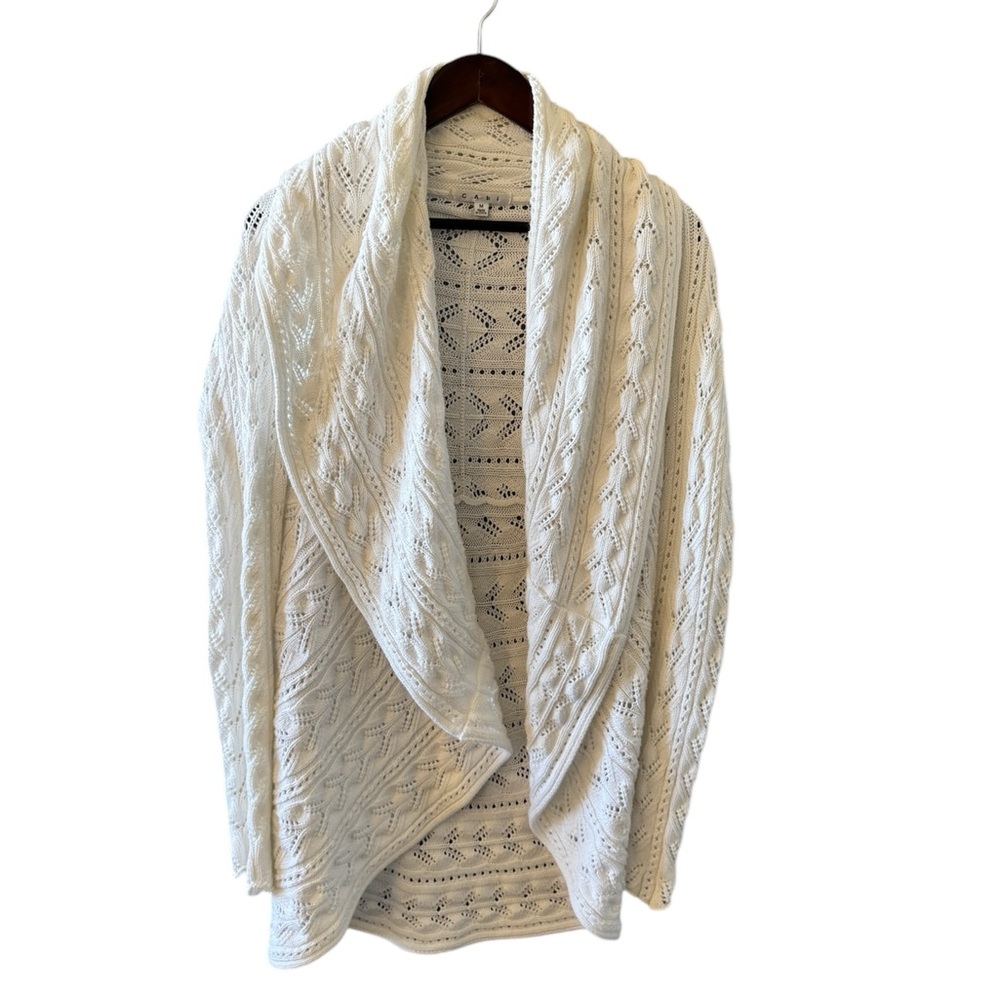 Cabi Circle Sweater - Cream, Size Medium, Excellent Condition
